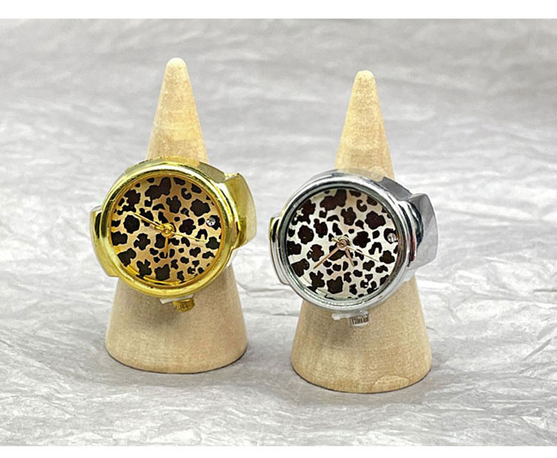 20g Weight Ordinary Glass Mirror Material Stainless Steel Strap Material Casual Streetwear Leopard Quartz Watch Rings
