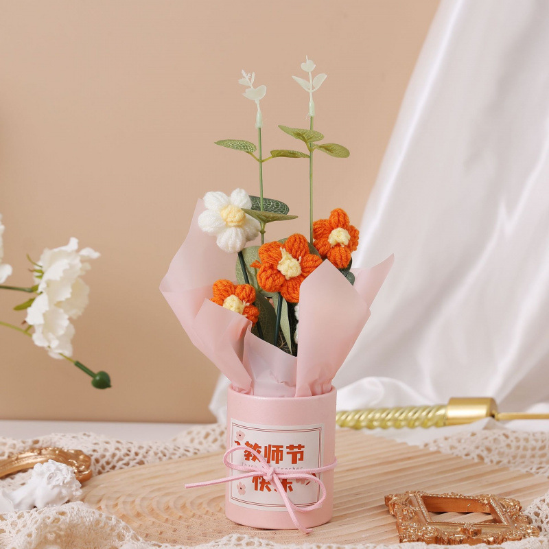 2025 新しい実用的な教師の日の花束ギフトウールかぎ針編みの小さな花束手編み教師ギフト|undefined