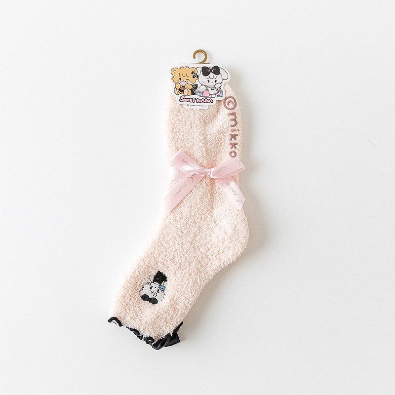 Calcetines de Piso de Coralina para Mujer Antideslizantes y Térmicos para Casa e Invierno image 8