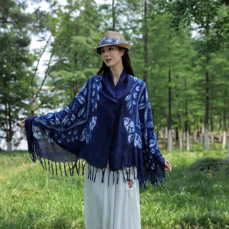 Primavera y verano nuevo artístico retro todo fósforo azul teñido bufanda algodón y lino sensación bufanda Yunnan viaje protector solar chal para mujeres