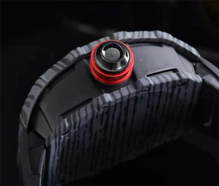 2023 Neue Holzmaserung Hohl Herrenuhr Fashion Business Barrel Quarzuhr_voghion.com