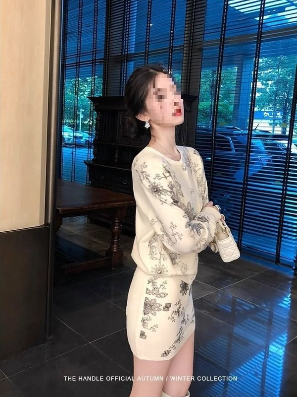 秋冬高级感法式富家千金软糯针织印花套装新款两件套裙修身显瘦女|undefined