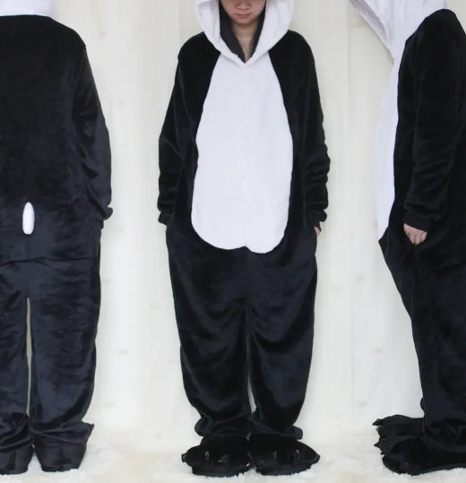 Pijamas transfronterizos al por mayor de fábrica Labubu pijamas femeninos de una sola pieza de dibujos animados pijamas de animales de franela Capibala