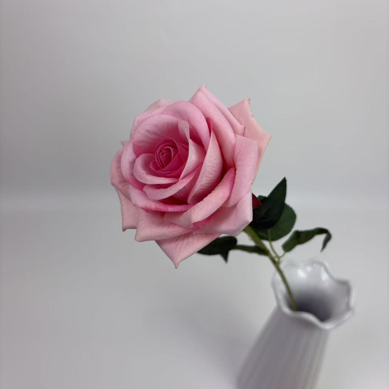 Simulación de una sola tela de terciopelo gran cuerno Mei en el hogar decoración de boda decoración de fotografía de San Valentín decoración de pared de flores