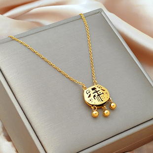 Acero de titanio elegante luz de lujo chapado en oro exquisito collar sin desvanecimiento de las mujeres del todo-fósforo de moda Red Cadena de clavícula de moda fábrica