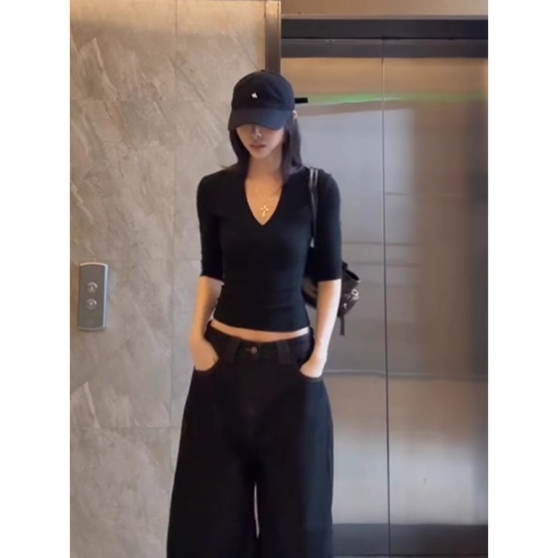 2025早秋新款美式辣妹V领中袖T恤女设计款修身显瘦洋气百搭黑色棉|undefined