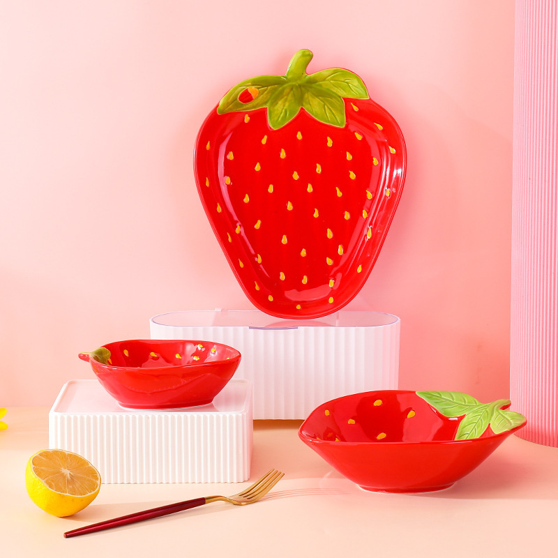 Creative cartoon strawberry tableware household ceramic high-looking cute Internet celebrity dessert snack bowl plate suit combination