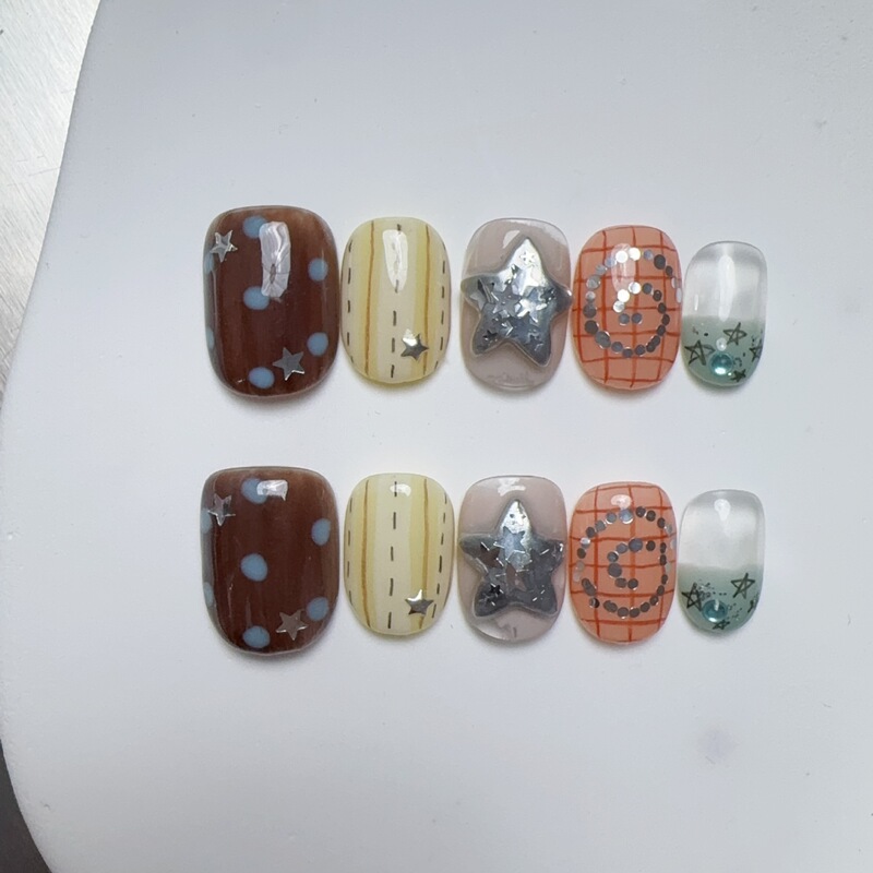 Purely Handmade Wearable Nails, Xiaohongshu and Instagram Style, Light Luxury Polka Dot 3D Star Design Nail Pieces, Removable, Wholesale