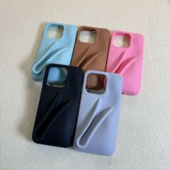 ヘイリーは口紅iPhone15リンゴ14携帯ケース13リップクリーム12シリコン16女16Promaxを入れることができる