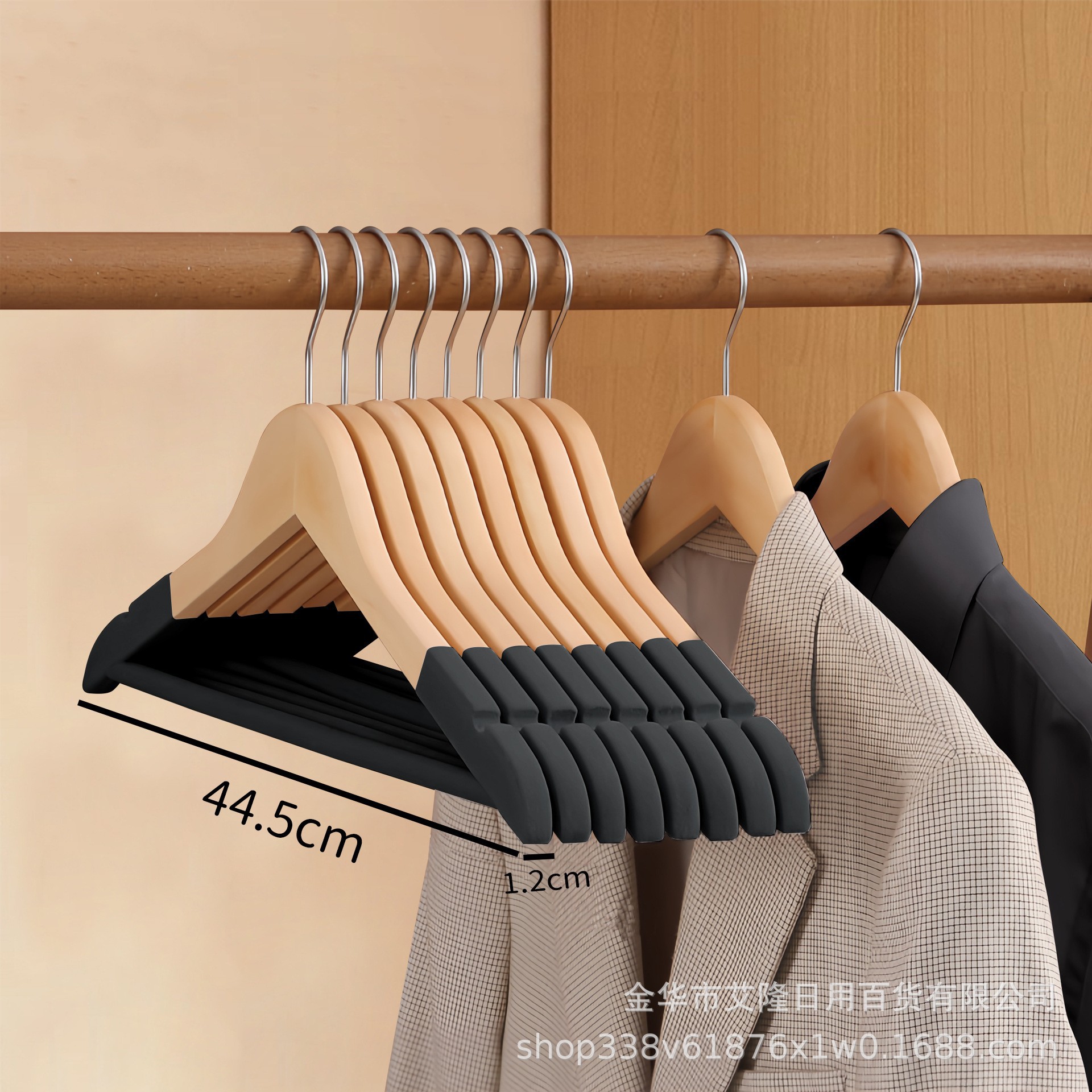 Percha de madera sólida de alto grado hombro ancho flocado abrigo casero traje colgante sin marca colgante de madera sólida colgante al por mayor