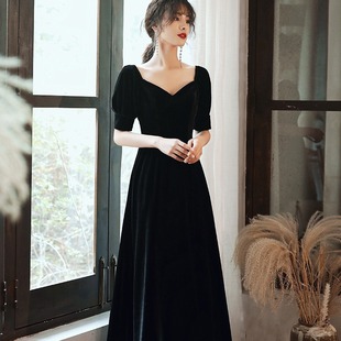 Black evening dress light luxury niche retro long dress host women's chorus costume V-neck graduation dress