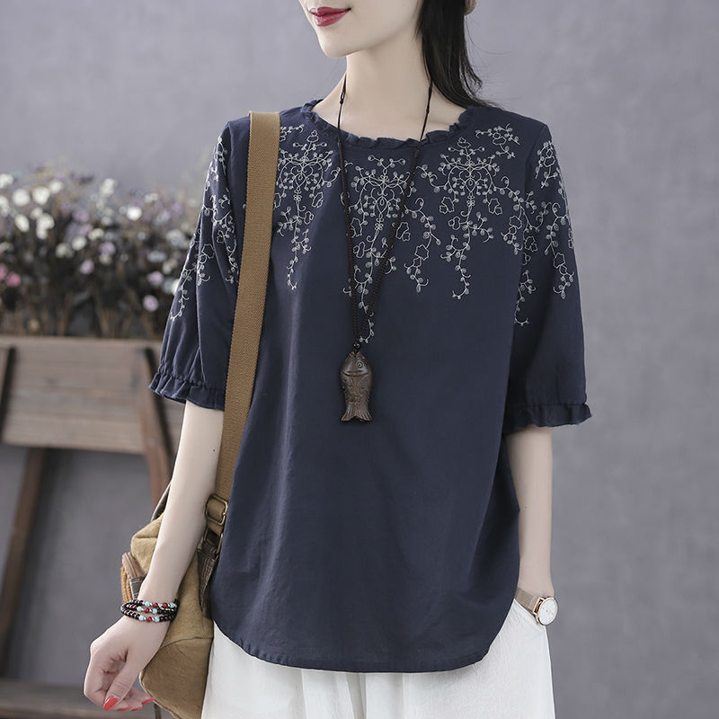 2025 Summer Clothes for Middle-Aged Women, Fashionable Summer Loose Large Size Mother's T-Shirts for Women, Age-Reducing Lace Tops and Blouses