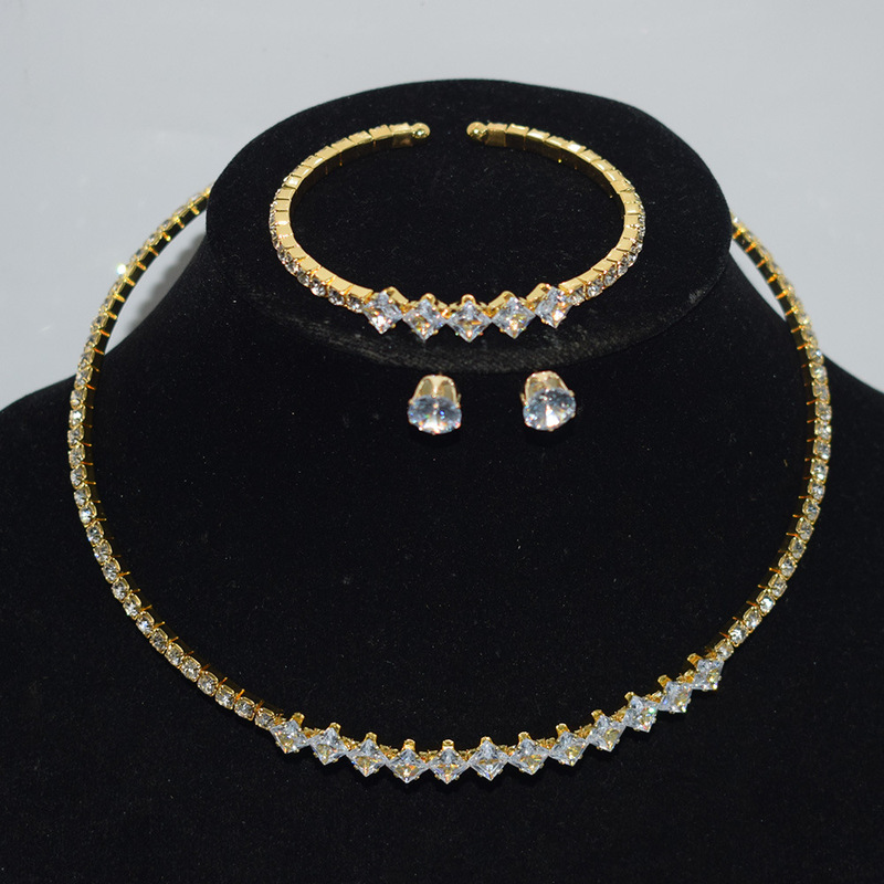 Cross-border supply of Europe and the United States popular rhinestone collar collar collar collar bracelet earrings necklace zircon collar three-piece suit