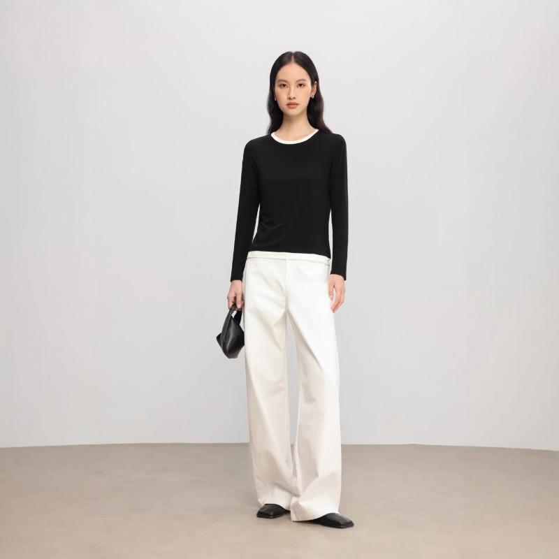 Fashionable Faux Two-Piece Base Shirt, Easy-Care Silk Skin-Care Clothing, Layered Design, Simple Long-Sleeved Top