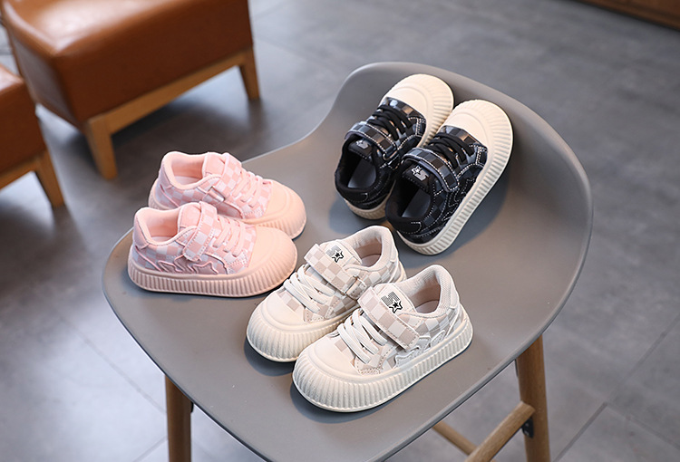 Dětské volnočasové boty na suchý zip pro kluky a holky_voghion.com