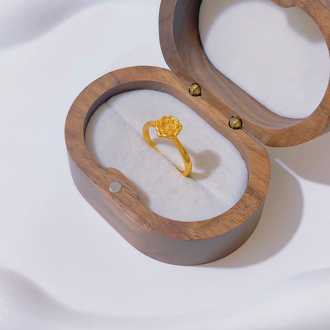 Lotus ring