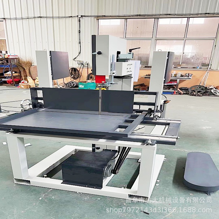 全自动数控圆木龙门带推台卧式带锯机木工带锯床机械开料机设备