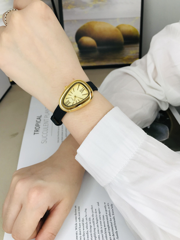 110g Weight Tempered Glass Mirror Material Genuine Leather Strap Material Watch Classification Pointer Display Type Buckle Buckle Style Oval Dial Shape Casual, Holiday Occasion Quartz Movement Solid Color Pattern All Seasons Season Women's Gender Vintage Style, Classic Style Style Vintage Style Classic Style Solid Color Buckle Quartz Watch Women's Watches 11