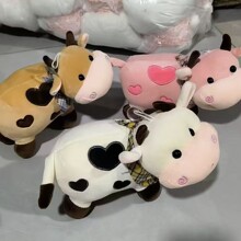 仿真奶牛柔软羽绒棉趴款爱心小牛毛绒公仔可爱陪伴玩偶摆件生肖牛
