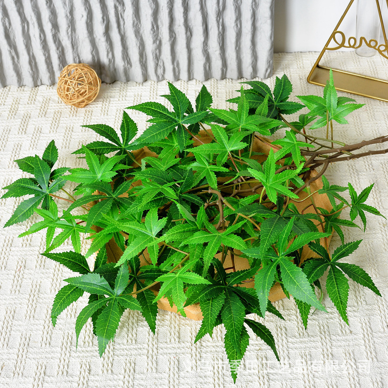 Silk Maple Leaf Single 24 Leaf Factory Red Maple Wedding Hotel Outdoor Decorative Leaf Wholesale Simulation Maple Silk Maple Leaf Single 24 Leaf Factory Red Maple Wedding Hotel Outdoor Decorative Leaf Wholesale Simulation Maple
