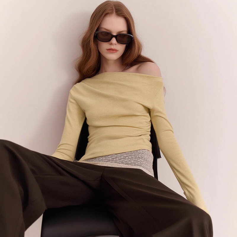 Lace Splicing Elegant Elegant Long-Sleeved Top 2025 Autum New Gentle Style One-Line Collar T-Shirt