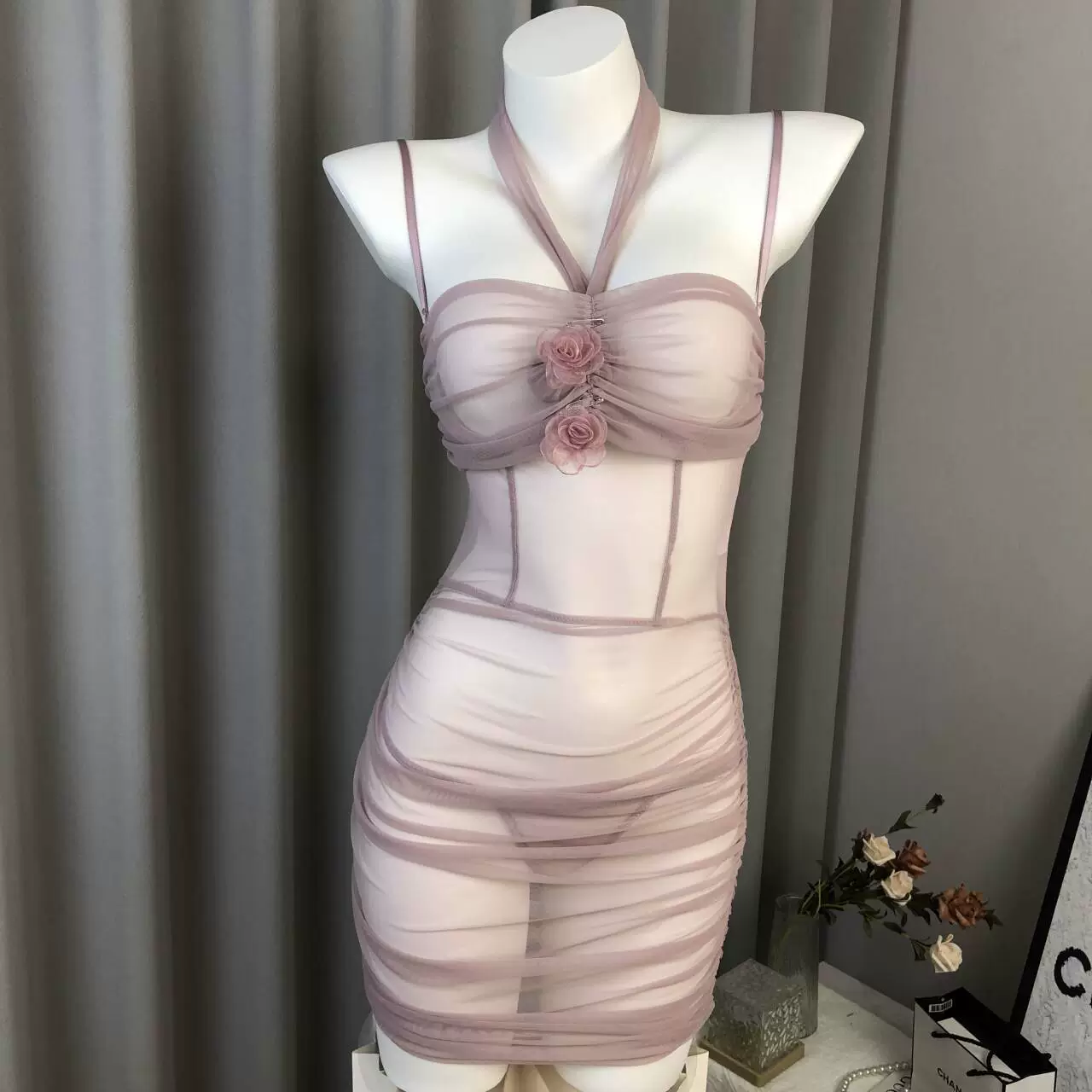 Сексуальное белье, приталенное платье с цветочным принтом и завязками на шее, женское, с плиссированной талией, прозрачное, облегающее, из сетки, для зрелых женщин.