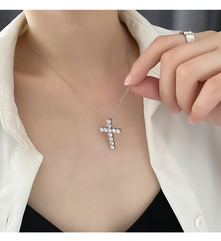 Fashion Cross Copper Inlay Zircon Pendant Necklace 1 Piece