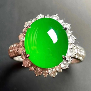 Natural Burmese ice seed Yang Green Jade Jade Women's Ring Imperial Green Egg Face Naked Stone Ring Ring Ring Face Full Green Ring