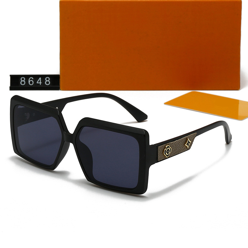 Square fashionable retro trend sunglasses