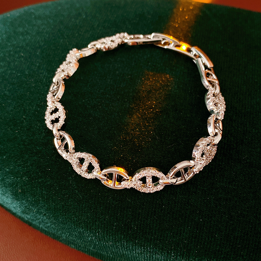 Zircon nariz de cerdo empalme pulsera de fijación de moda personalidad fría pulsera de viento ligero lujo nicho de alta calidad joyas de mano para mujeres
