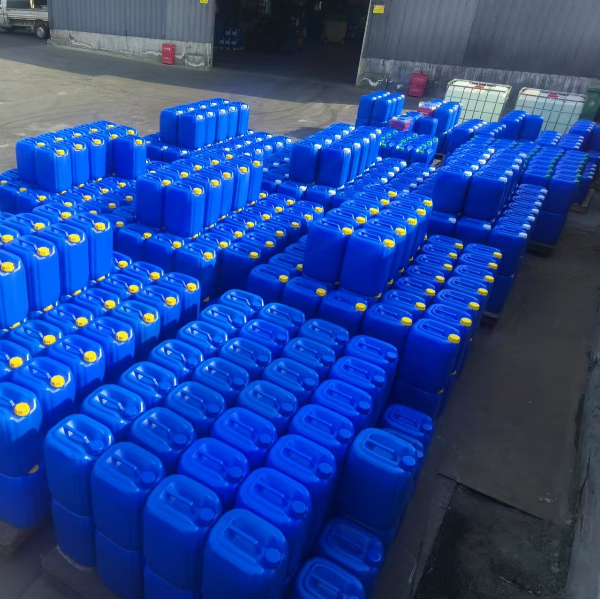 中央空调保养剂厂家直销 商用空调缓蚀保护剂保护中央空调药液