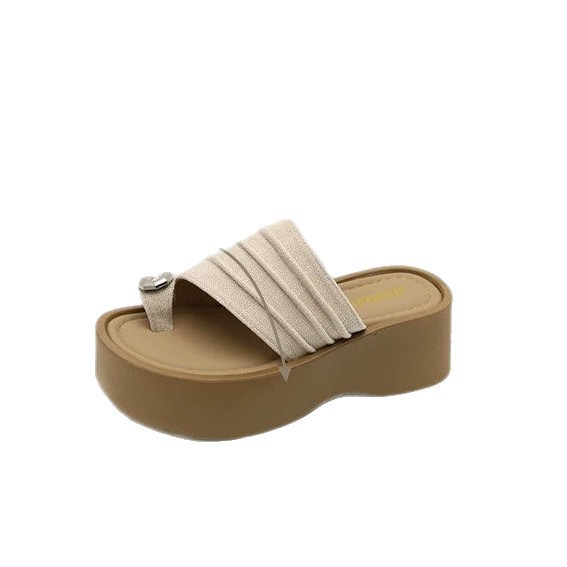 Zapatillas de fondo grueso para mujeres con falda 2026 verano nuevo pliegue con dedos de mano zapatillas de playa suaves image 5
