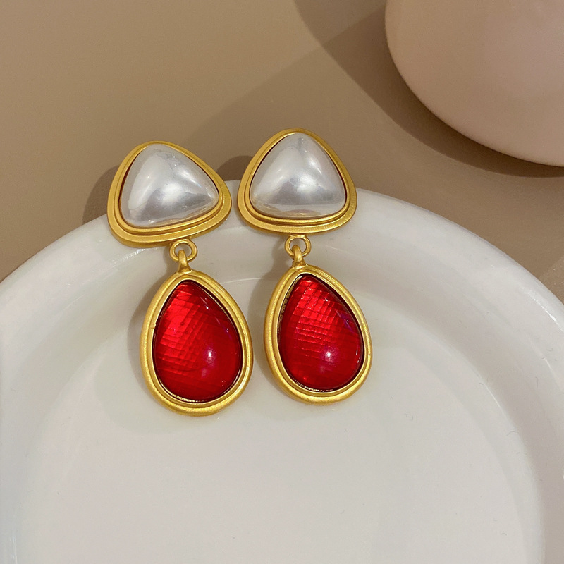 Retro Heart Shape Copper Plating Resin Earrings 1 Pair