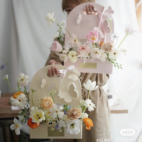 Valentine's Day hand-held cake flower box hand-held flower basket paper bow flower box flower arrangement bag flower packaging gift box
