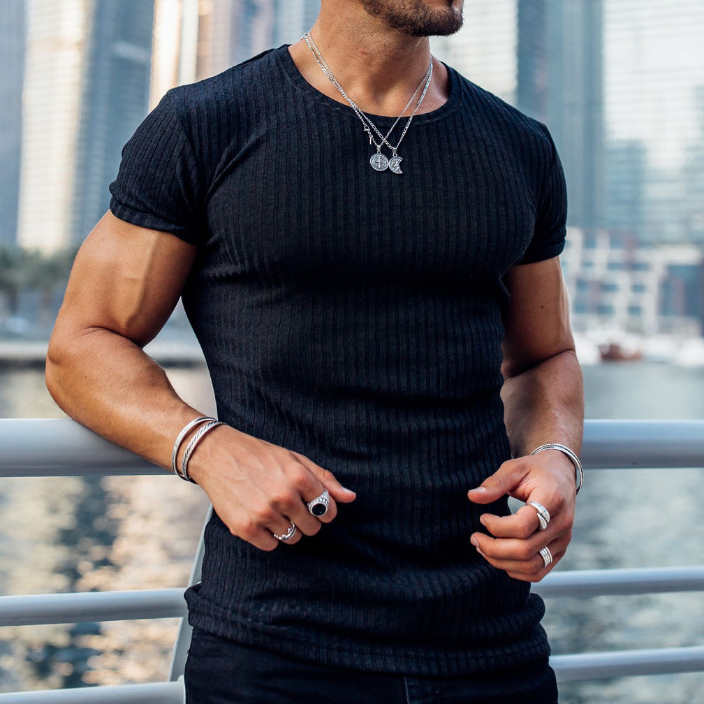 Nuevo comercio exterior transfronterizo de Europa y América nuevo hombre de manga corta de verano deportivo acondicionamiento físico ocio cuello redondo elástico camiseta vertical