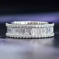 Xiao Hong Book встряхивает звук, моассанский хлеб режет кольцо с инкрустацией Mo Sang Diamond Fashion Ring Источник прямых продаж