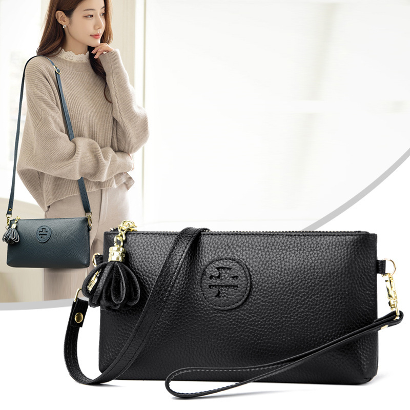 Mom's Crossbody Bag for Women 2022 Autumn New Fashion Trend Simple Middle-Aged and Elderly Single-Shoulder Soft Leather Small Handbag Mom's Crossbody Bag for Women 2022 Autumn New Fashion Trend Simple Middle-Aged and Elderly Single-Shoulder Soft Leather Small Handbag