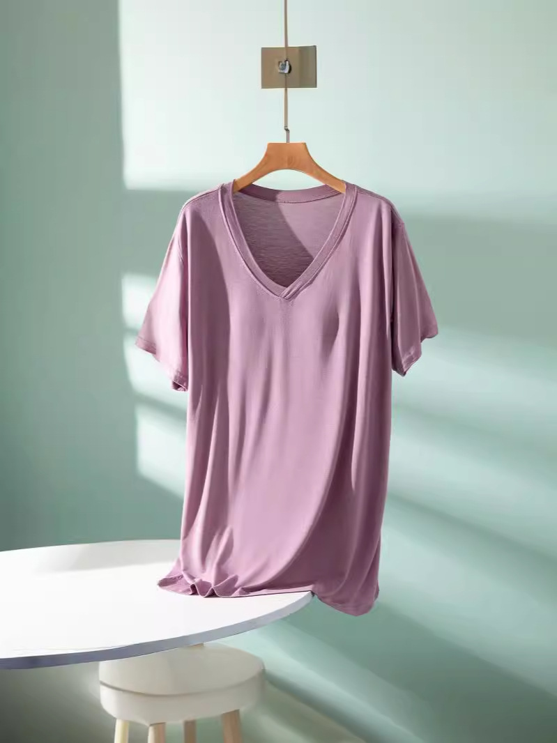 モダール素材の胸パッド付きTシャツ、女性用半袖、夏用ゆったり大きいサイズ、着痩せ効果のあるトップス、ミドル丈、Vネック、アウターとしても着用可能。