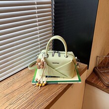 立体毛线花装饰手提包女大容量几何拼接单肩包简约高级感斜挎女包