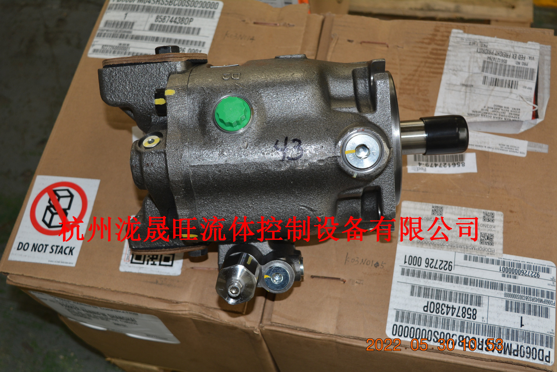 特价供应(派克)Parker柱塞泵PD系列PD060PM04SRS5BC00S0000000