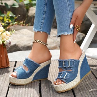 �羳Ƥ�����¸��~���Ь�W��Ůʿţ�в������Ь�ĕr���⴩����Ь