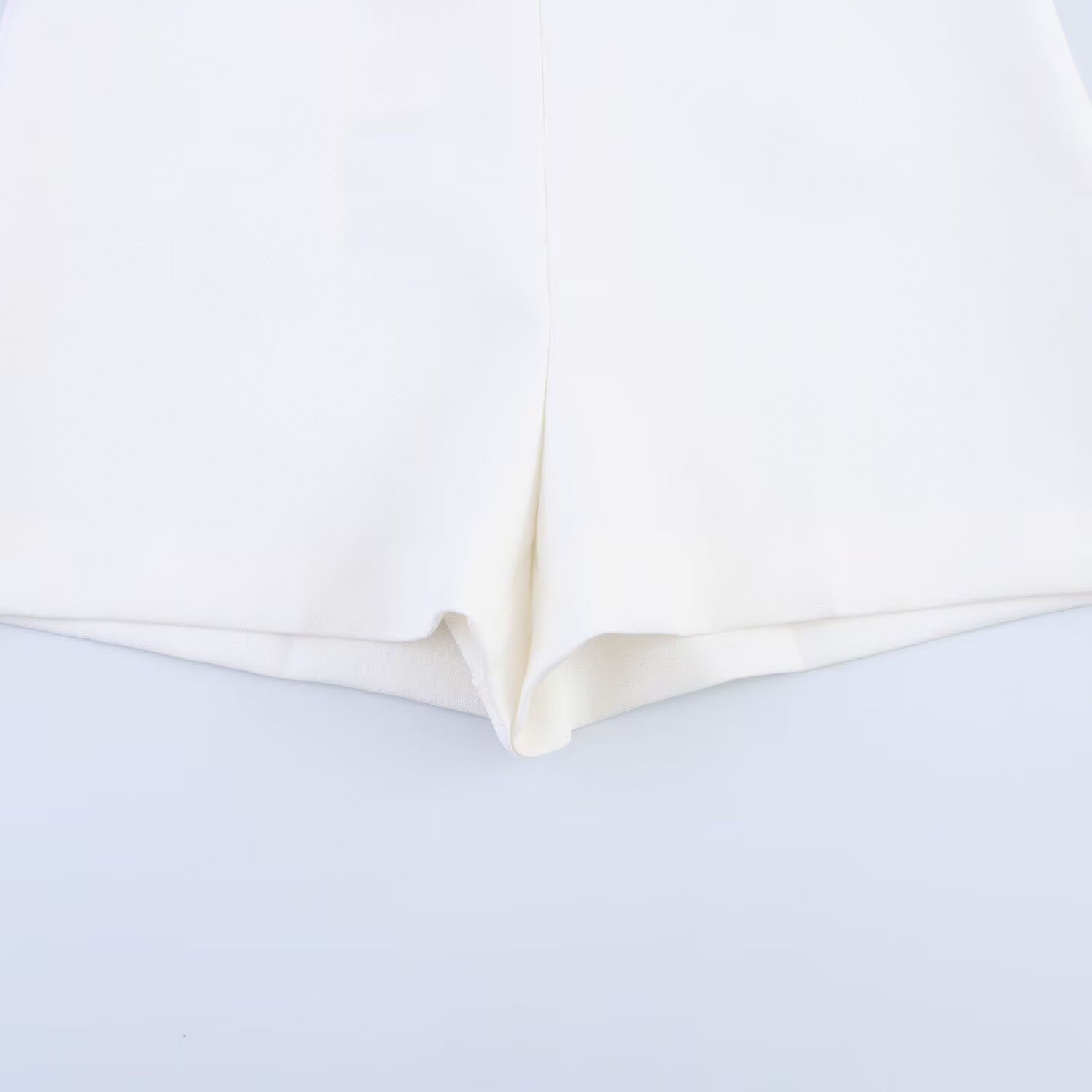 Conjunto de blazer sin mangas y pantalones cortos mujer_voghion.com