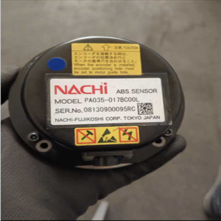 NACHI编码器PA035-017BC00L F682000DE41F KEBO SGD7S-780A00B202