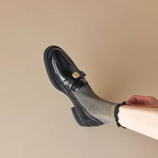 Paris on the left bank ~! Chunky heel British gold buckle loafers women's small leather shoes patent leather black single-layer shoes