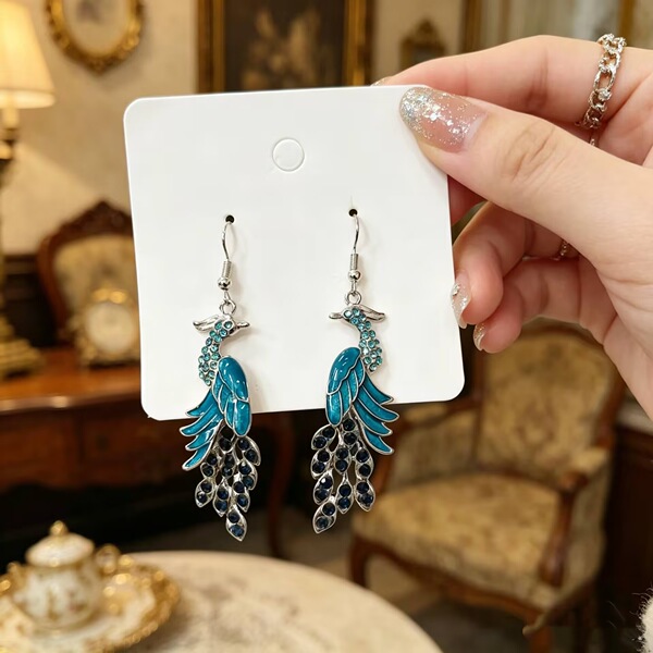 geometric fashionable retro earrings from pearl with tassels