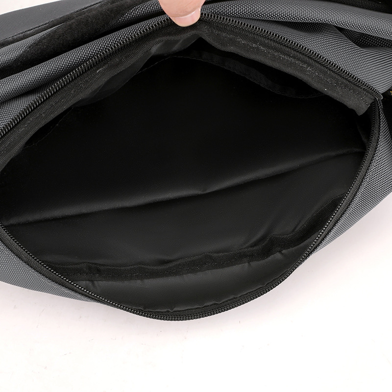 Venta al por mayor transfronteriza 2024 nuevo estilo al aire libre bolso de pecho de nailon ligero para hombres bolso diagonal anti-salpicaduras bolso de hombro de moda marea