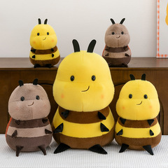 ネットの赤い新品の7星のテントウムシの小さいハチのぬいぐるみのぬいぐるみのぬいぐるみの萌えのおもちゃの赤い本の同種の子供の卸売り