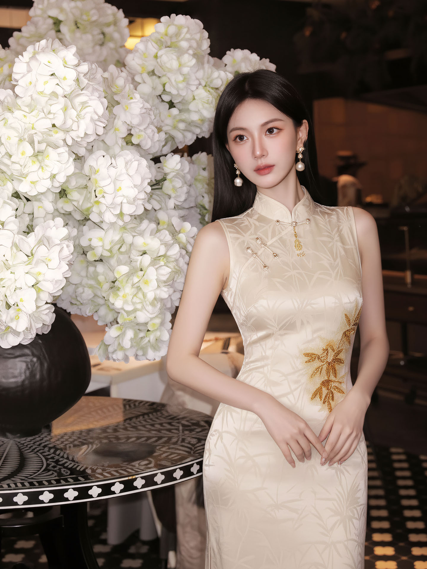 Đầm maxi thắt eo phong cách tân cổ điển họa tiết hoa văn nổi — màu mơ