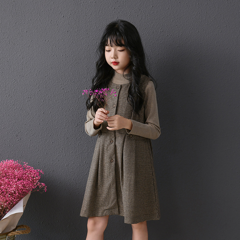 Vestido de chaleco retro nuevo estilo falda de chaleco de lana a cuadros temperamento de otoño e invierno estilo occidental falda de princesa para niños