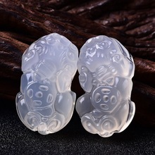 厂家批发 玛瑙貔貅白玉髓 挂件吊坠饰品貔貅动物玉器礼品直播货源